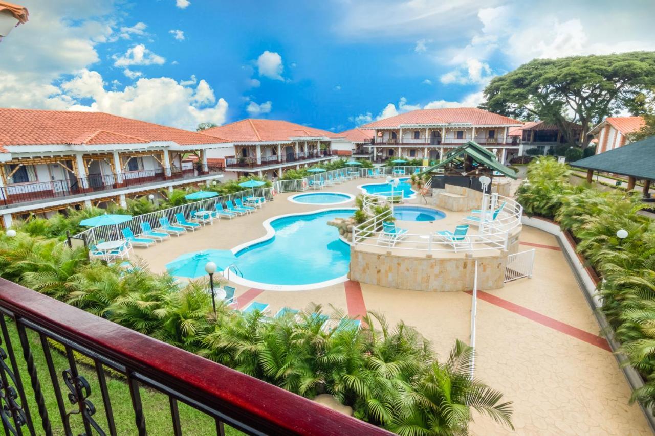 Campestre Camelias Hotel Pueblo Tapao