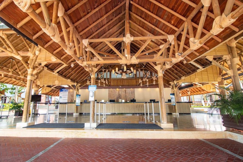 Campestre Camelias Hotel Pueblo Tapao