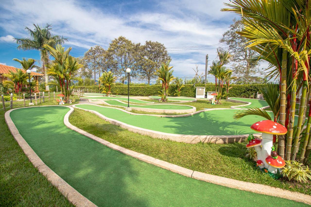Hotel Campestre Camelias 5*