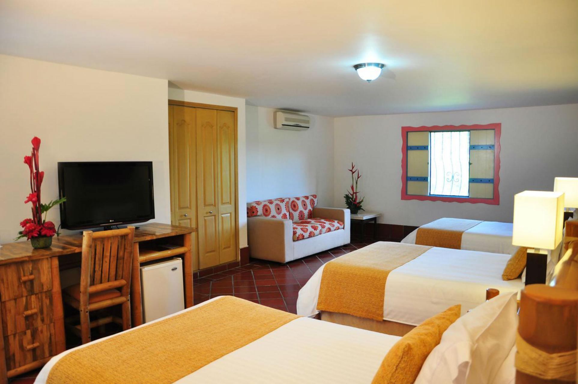 Hotel Campestre Camelias Pueblo Tapao